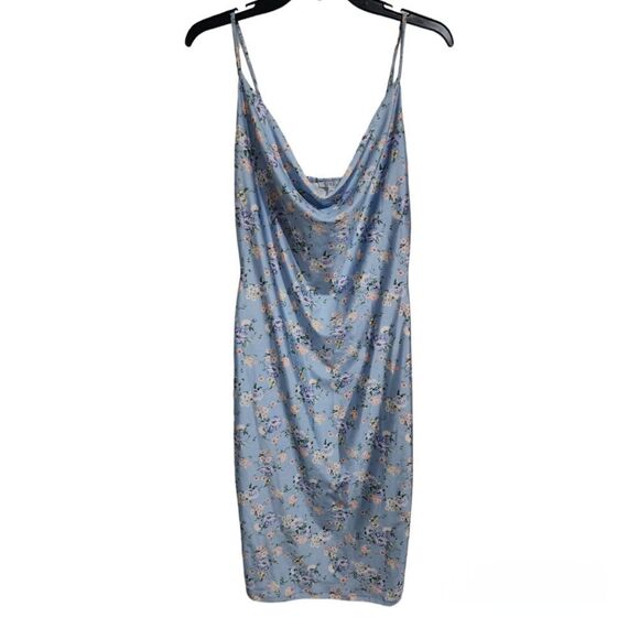 Iris Dress - Picture 1 of 3